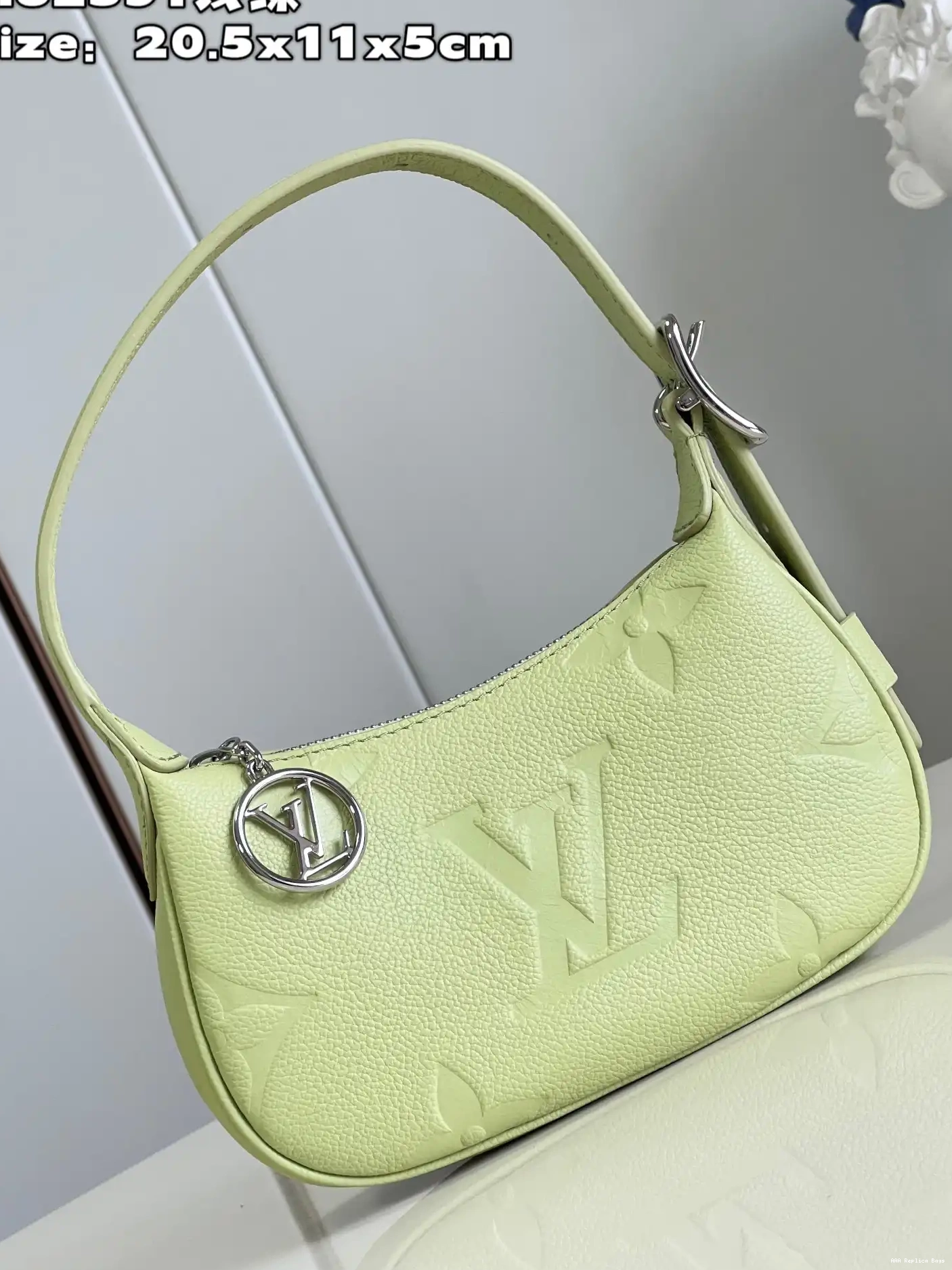 Aaa replica ru Mini VUITTON LOUIS Moon 0624